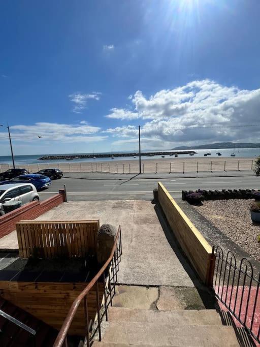Stunning 2 Bedroom Ground Floor Sea View Apartment Rhôs-on-Sea Exteriér fotografie